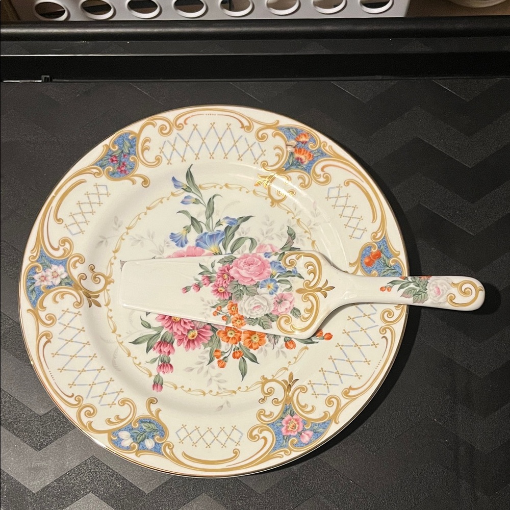 Floral Porcelain Cake Plate and Server Set - Pink Floral - Picture 5 of 6